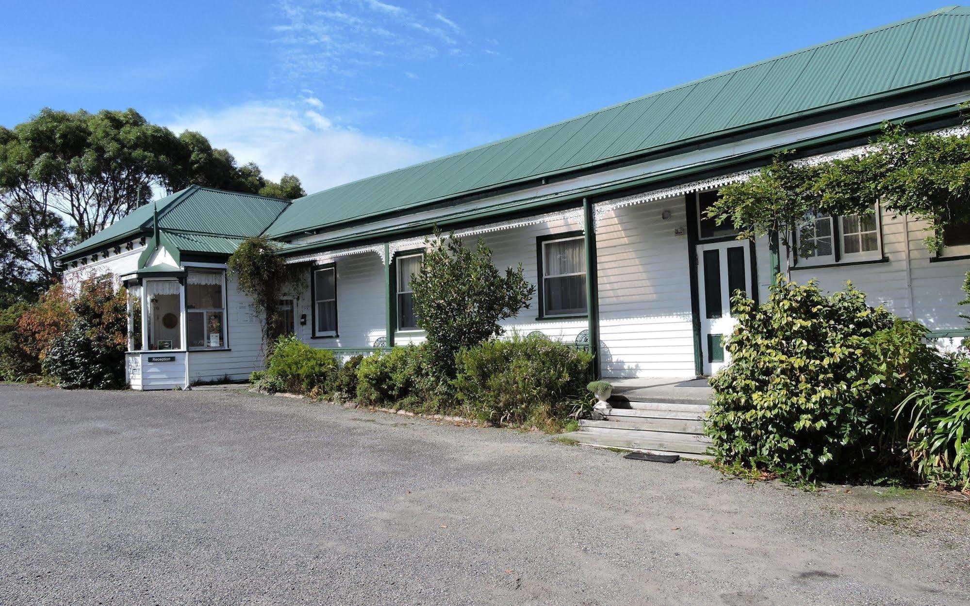 Strahan Wilderness Lodge エクステリア 写真